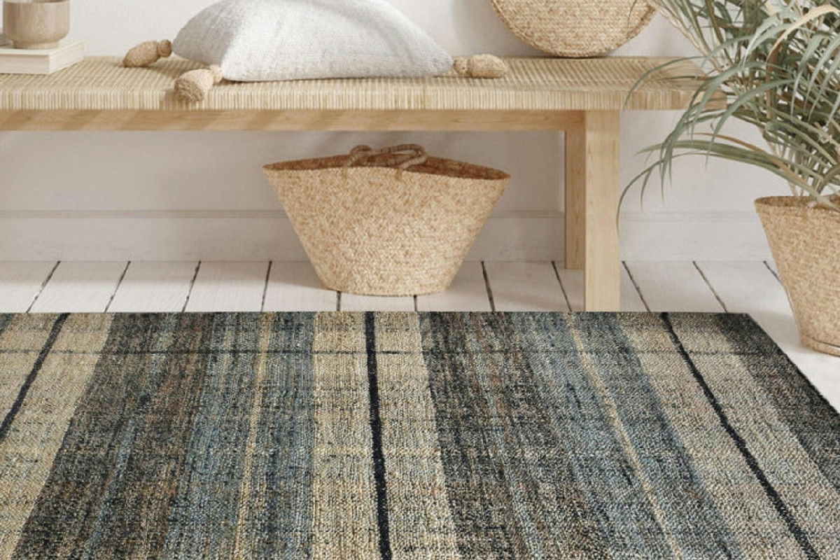 Asciughi il tappeto così? L’errore che rovina colori e fibre dopo il lavaggio e come evitarlo