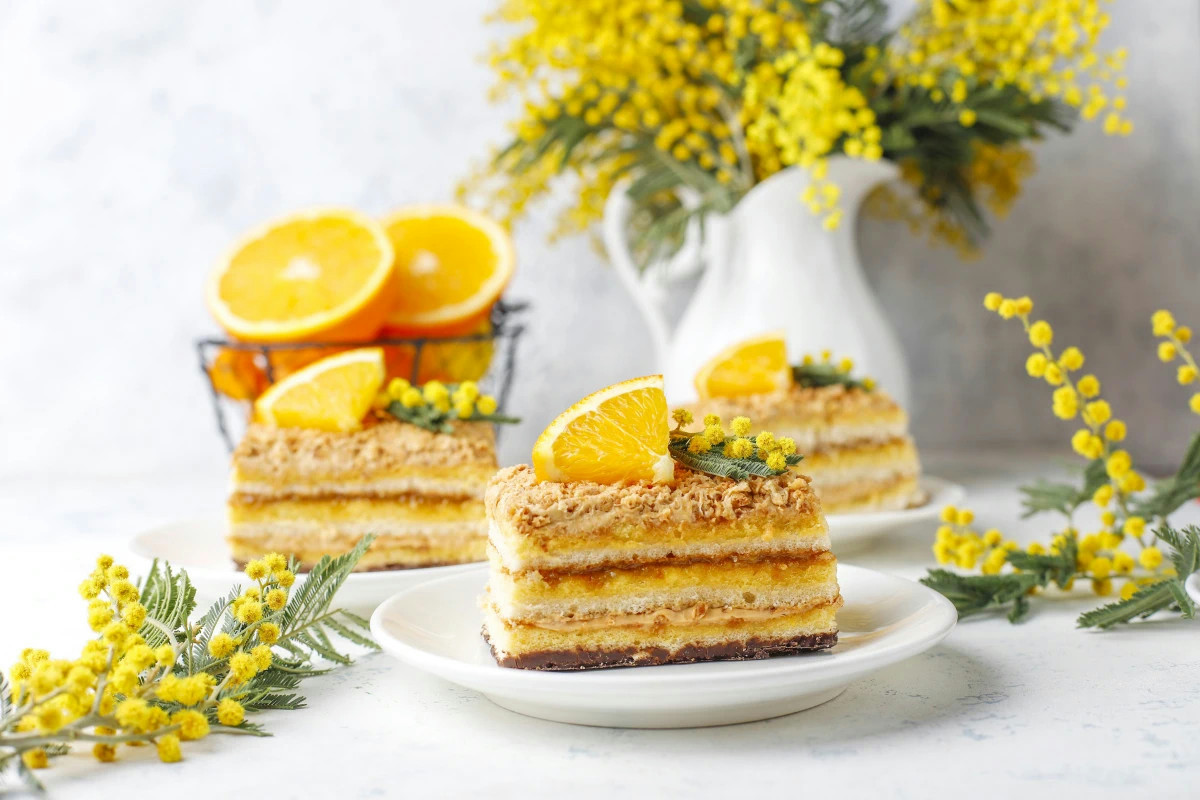 Nessuno resiste alla torta mimosa: il segreto soffice e cremoso che esalta la Festa della Donna